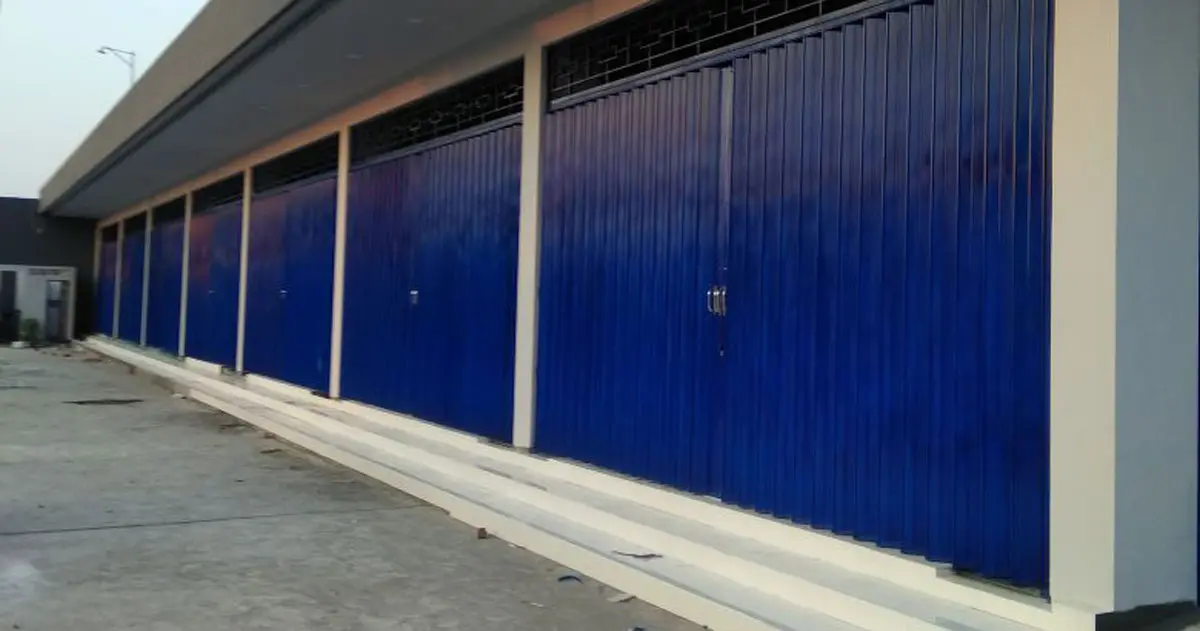 pintu harmonika surabaya