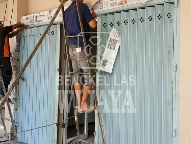 Pintu Harmonika Rasional